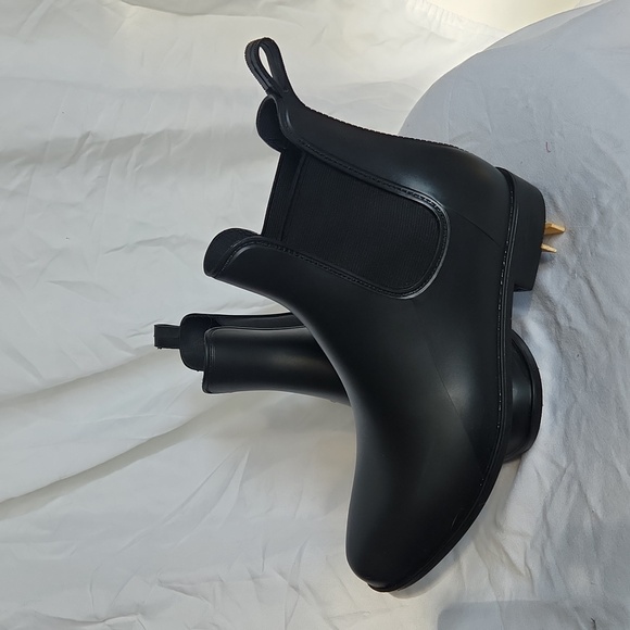 Black Chelsea Boots - Picture 1 of 5